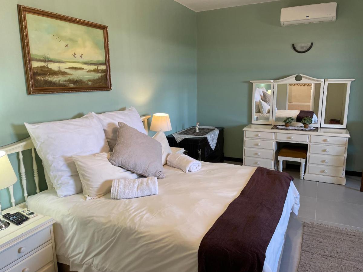 Eden Rose Manor B&B ลา แมร์ซี ภายนอก รูปภาพ