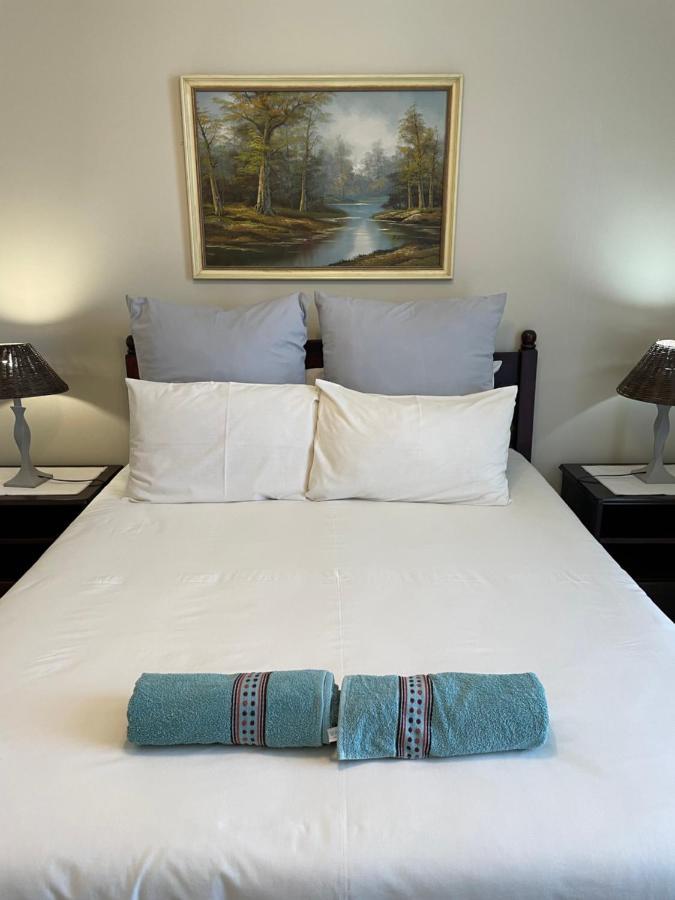Eden Rose Manor B&B ลา แมร์ซี ภายนอก รูปภาพ